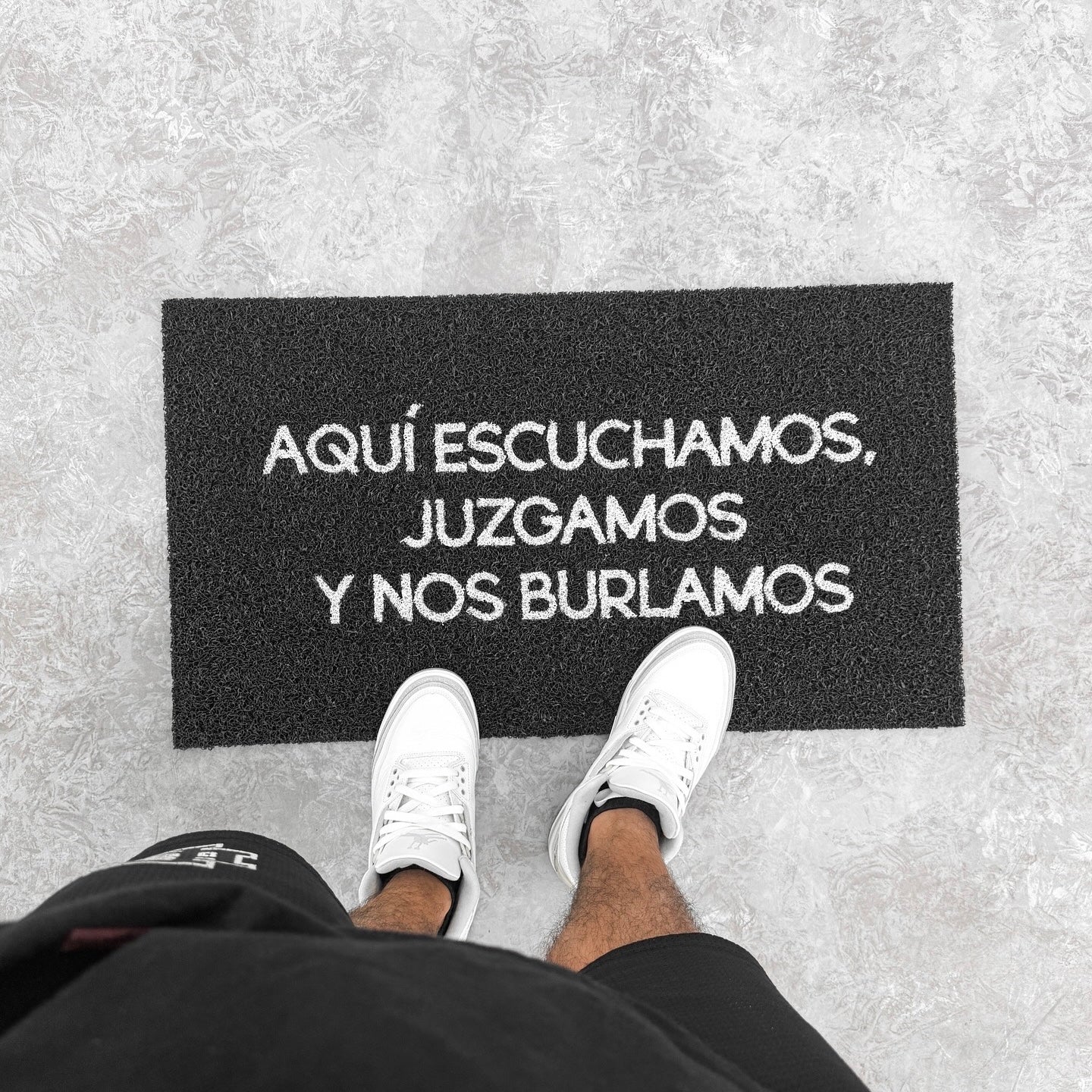 Tapete juzgamos y nos burlamos