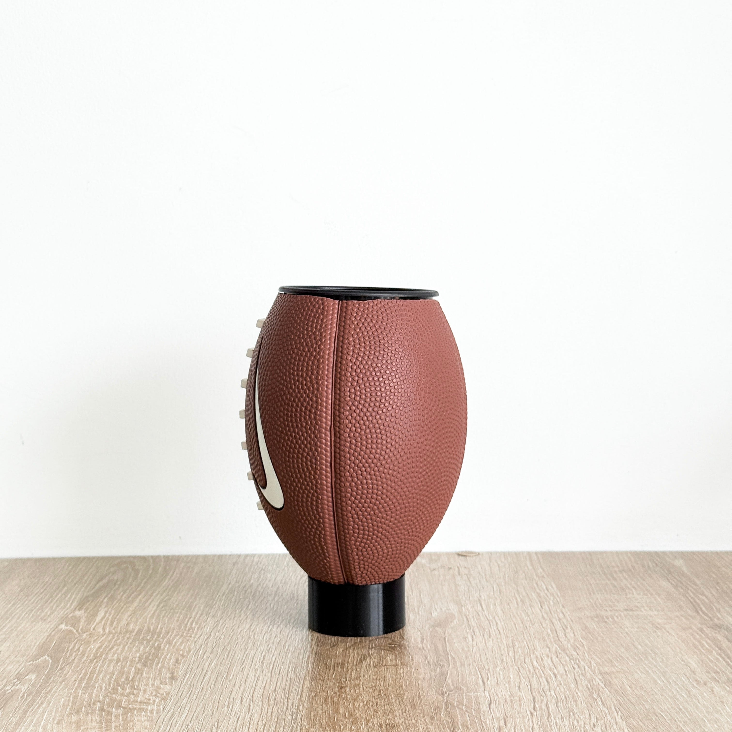 Matera Mini football planter