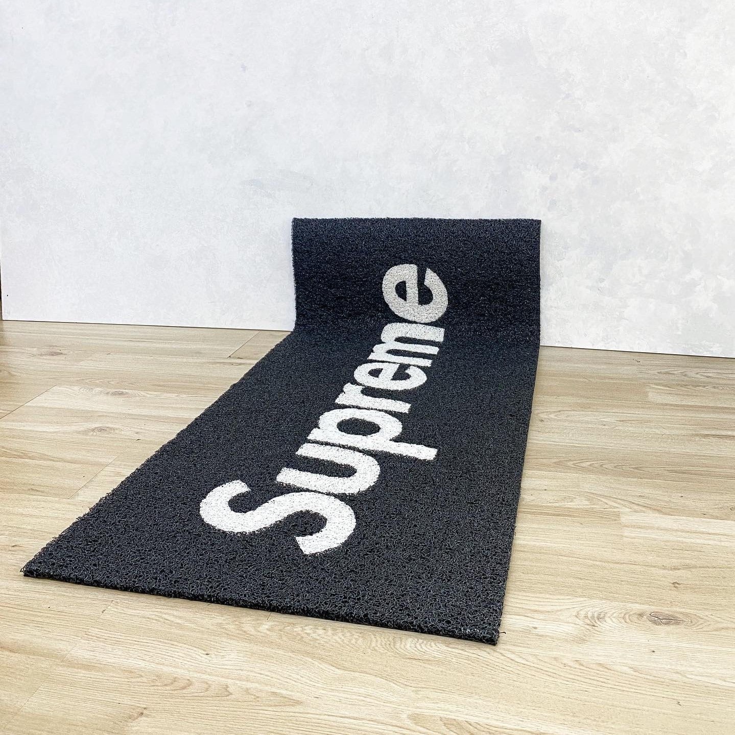 Tapete Supreme M