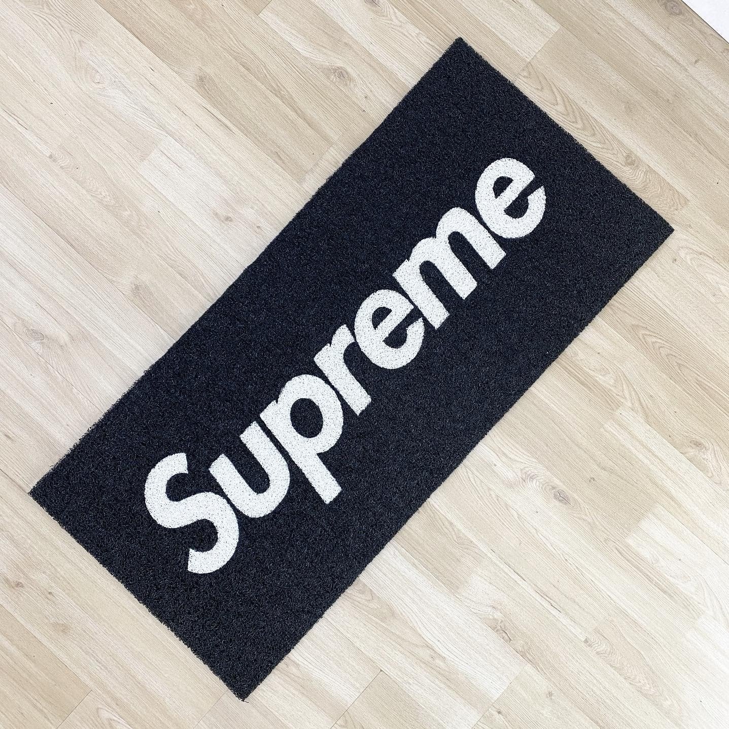 Tapete Supreme M