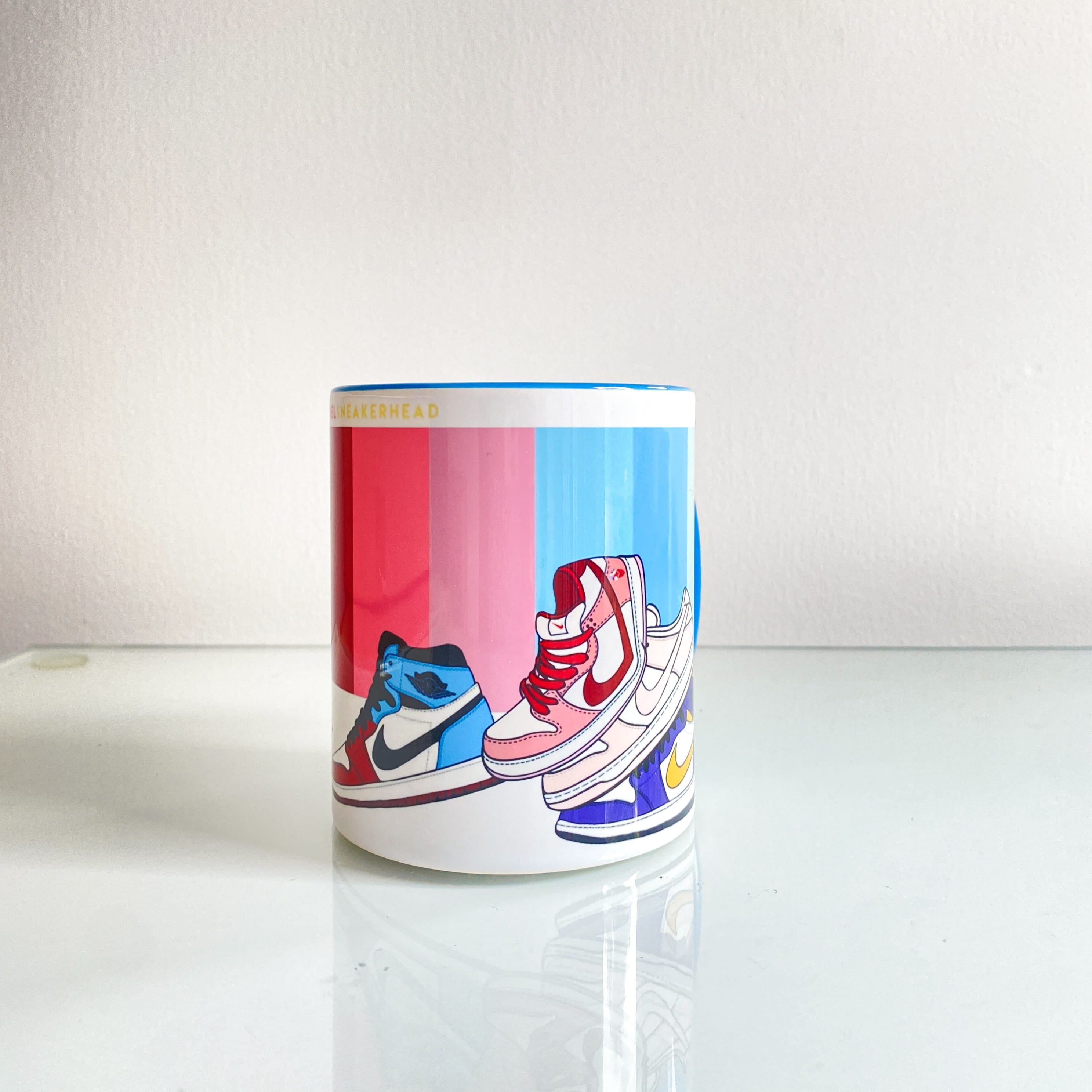 Mug kicks rainbow