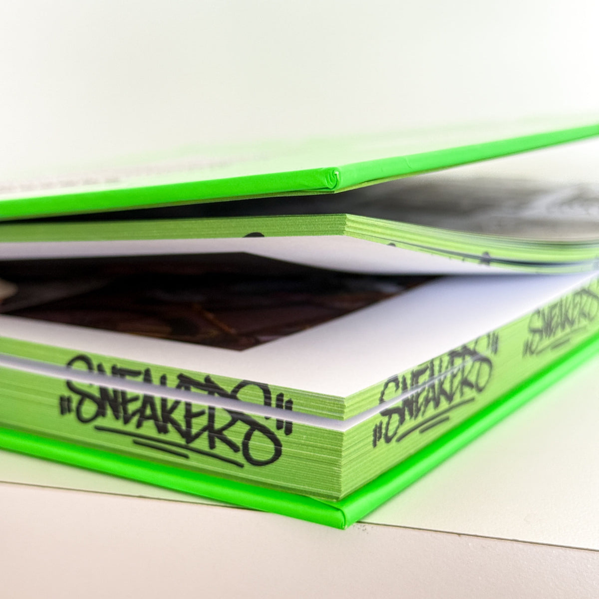 Libro Sneakers. The Essentials