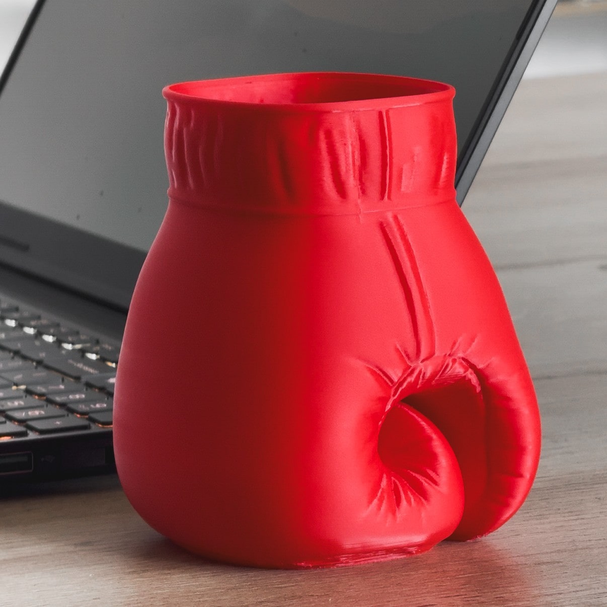 Boxing vase portalapices