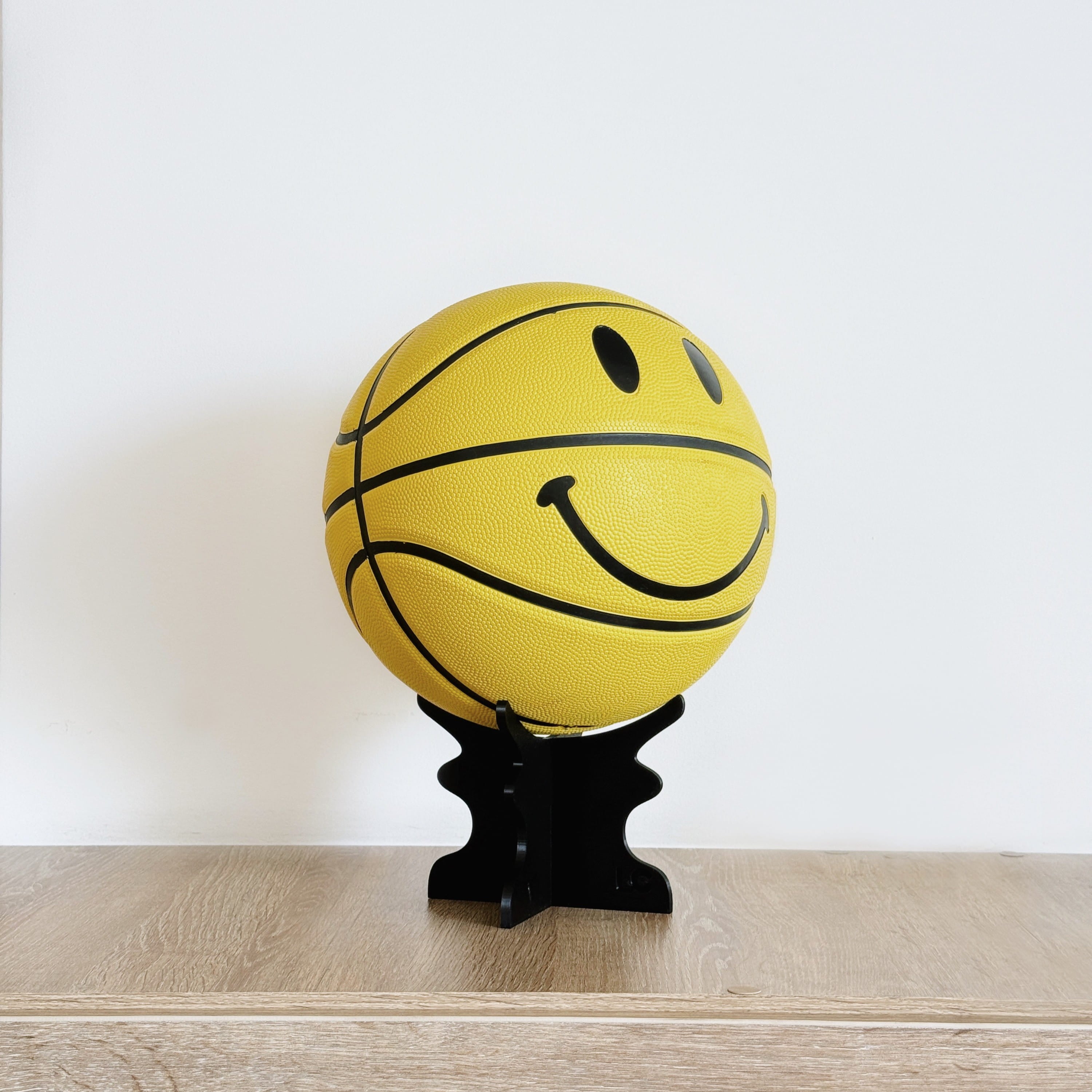 Basketball Smiley Sports