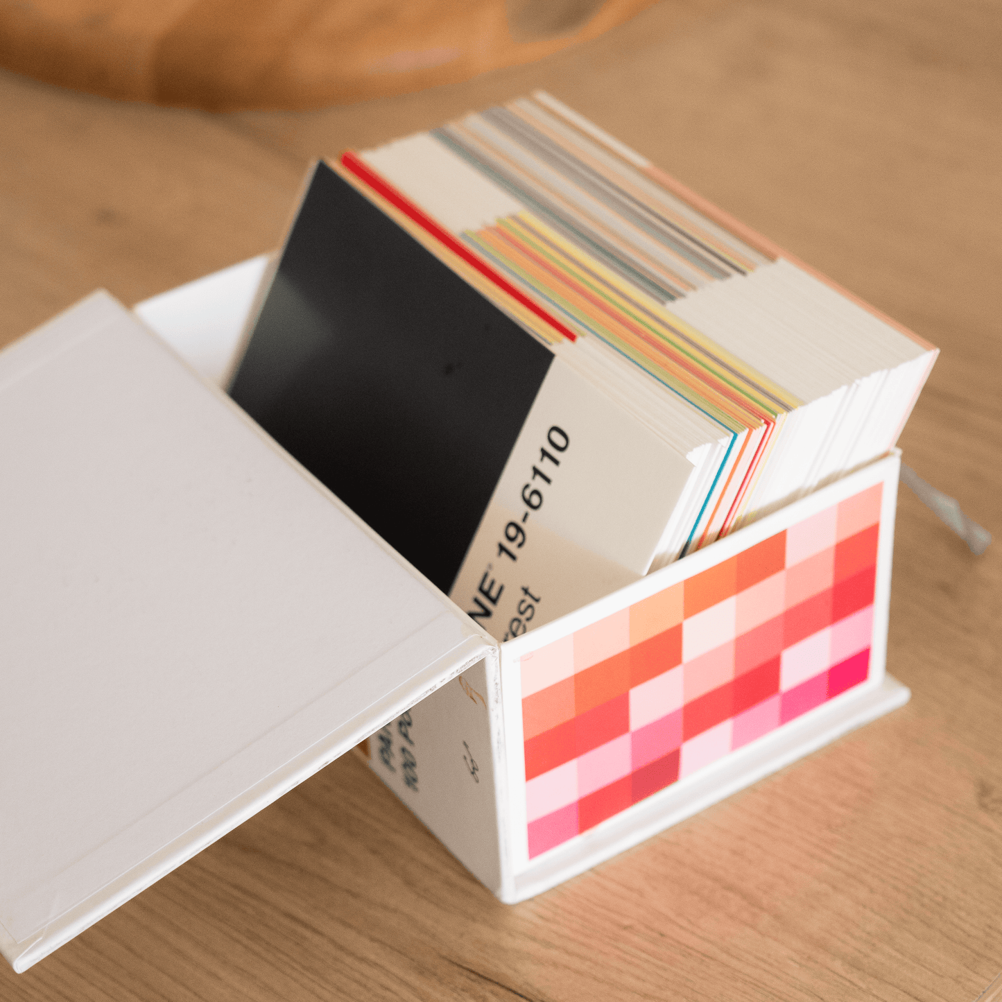 Pantone Postcards box