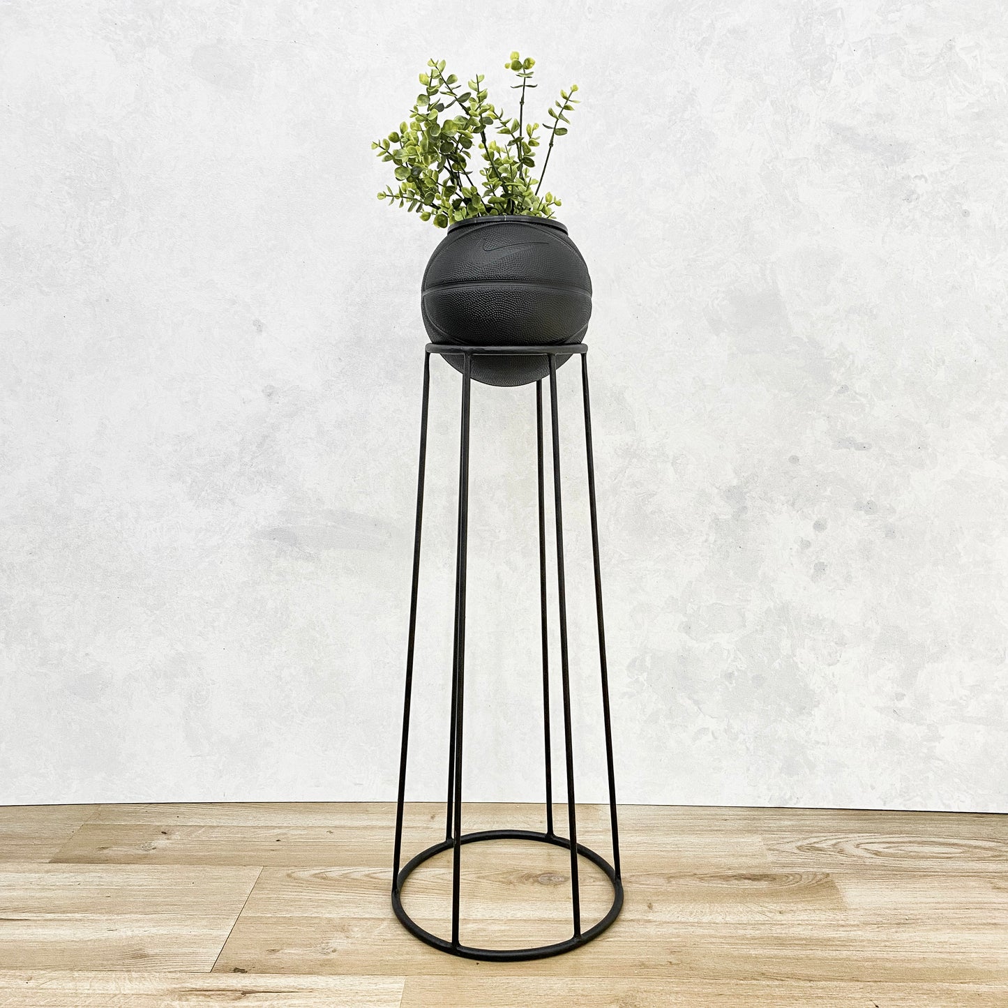 Matera mini basket plant Black